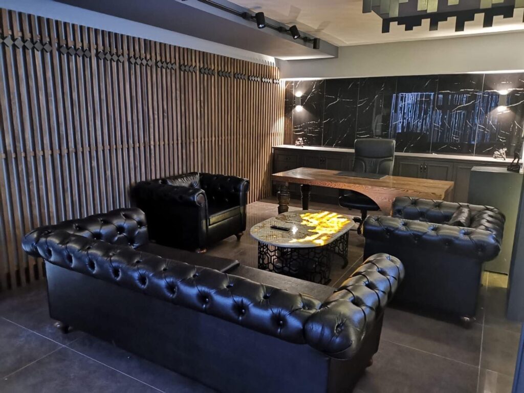 923ff7a4 594b 4288 b3da 0fd5aa8cce9d